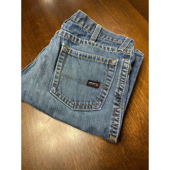 Ariat FR M4 Low Rise Boot Jeans Men 34x32 Blue Denim Flame Resistant CAT2 Stains - Picture 1 of 16